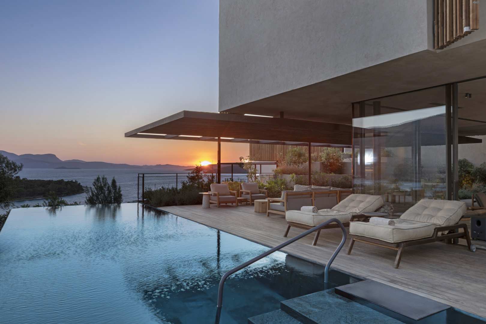 Lujo Presidential Villa